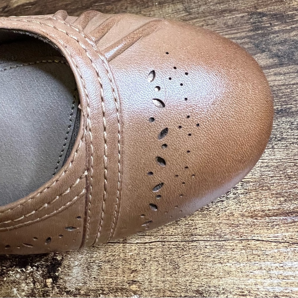 Earth Brown Leather‎ Ballet Flats slip on cut out casual shoes women's 8.5 - Picture 12 of 13